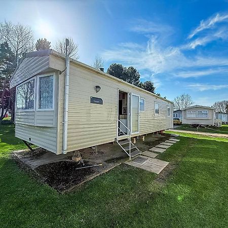 Great 8 Berth Caravan In Norfolk Near To Great Yarmouth Ref 20178Bs Hopton on Sea Exterior photo